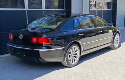 Volkswagen Phaeton — Berline de prestige, moteur 334 ch, version longue — Innenraum