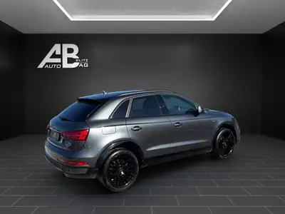Audi Q3 2.0 TFSI S-Line — SUV compact sportif, 220 ch quattro, 1ère main, impeccable — tableau de bord