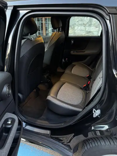 MINI Countryman 2.0i Cooper S ALL4 — SUV compact sportif, 4×4 intégral, 81'000 km — dashboard