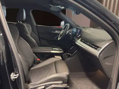 BMW X2 sDrive 20i 48V M Sport — SUV compact dynamique, essence performante — Miniatura 8