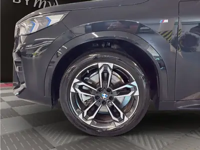 BMW X2 sDrive 20i 48V M Sport — SUV compact dynamique, essence performante — Miniatura 13