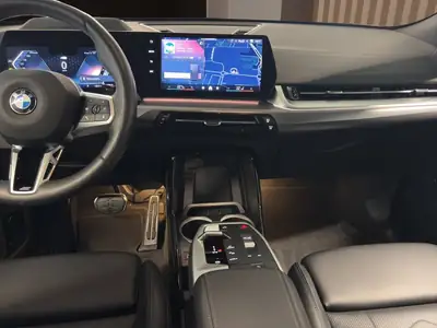 BMW X2 sDrive 20i 48V M Sport — SUV compact dynamique, essence performante — Miniatura 16