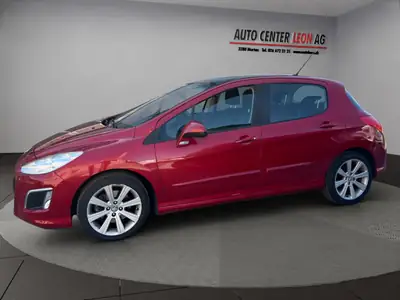 Peugeot 308 1.6 Turbo Allure — Berline dynamique, toit panoramique, sans sinistre — rear view