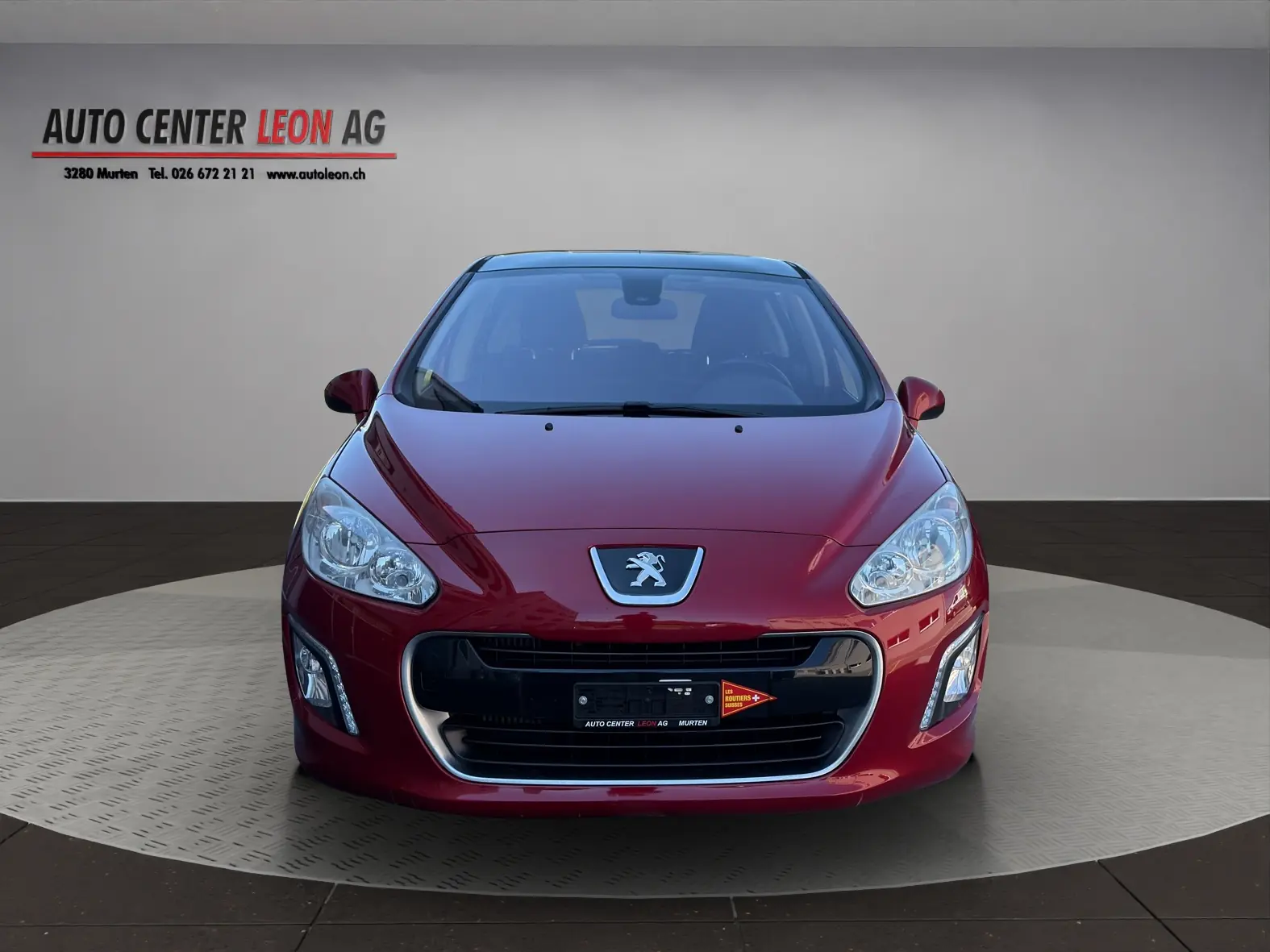 Peugeot 308 1.6 Turbo Allure — Berline dynamique, toit panoramique, sans sinistre