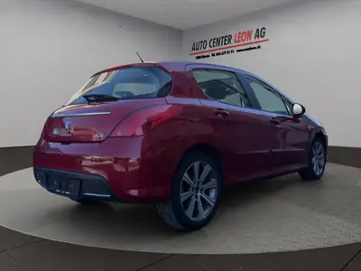 Peugeot 308 1.6 Turbo Allure — Berline dynamique, toit panoramique, sans sinistre — detail