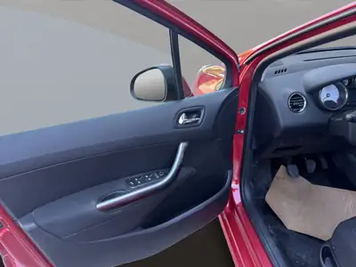 Peugeot 308 1.6 Turbo Allure — Berline dynamique, toit panoramique, sans sinistre — Thumbnail 10