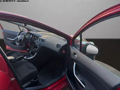 Peugeot 308 1.6 Turbo Allure — Berline dynamique, toit panoramique, sans sinistre — Thumbnail 14