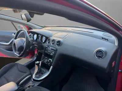 Peugeot 308 1.6 Turbo Allure — Berline dynamique, toit panoramique, sans sinistre — Thumbnail 15