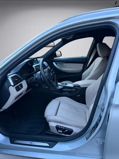 BMW 335d xDrive Touring M Sport — Break diesel performant, 313 ch, équipement premium — Thumbnail 10