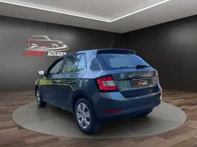 Skoda Fabia 1.0 MPI Active — Citadine fiable, sans accident, entretien à jour — intérieur