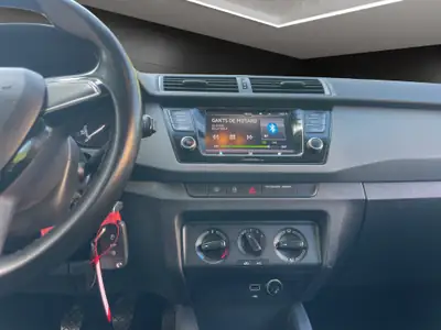 Skoda Fabia 1.0 MPI Active — Citadine fiable, sans accident, entretien à jour — Miniature 11
