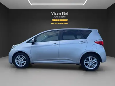 Toyota Verso-S 1.3 Linea Luna — Monospace compact fiable, transmission stepless — interior