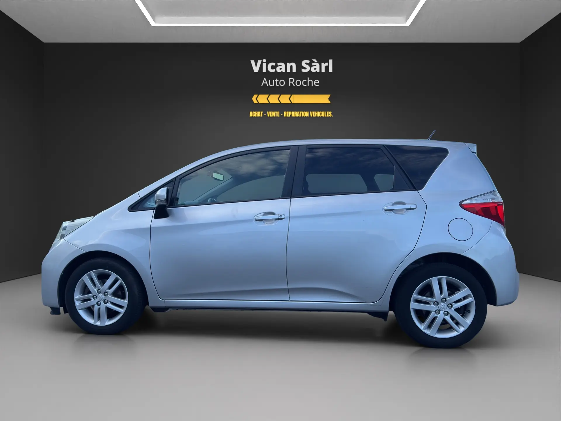 Toyota Verso S 2011 occasion Roche — 4