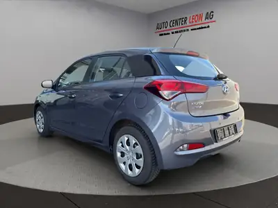 Hyundai i20 1.0 T-GDi Amplia — Citadine dynamique, sans accident, entretien à jour — interior