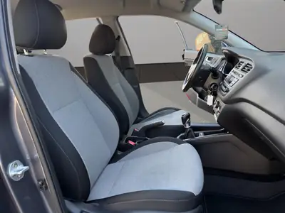 Hyundai i20 1.0 T-GDi Amplia — Citadine dynamique, sans accident, entretien à jour — Thumbnail 17