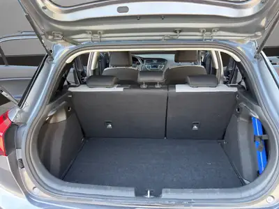 Hyundai i20 1.0 T-GDi Amplia — Citadine dynamique, sans accident, entretien à jour — Thumbnail 19