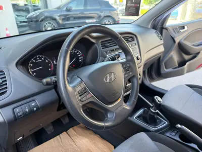 Hyundai i20 1.0 T-GDi Amplia — Citadine dynamique, sans accident, entretien à jour — Thumbnail 22