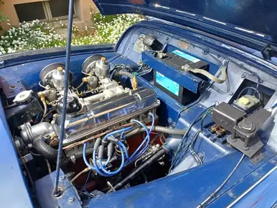 Triumph TR2 1955 — Cabriolet de légende, véhicule vétéran documenté — dettaglio