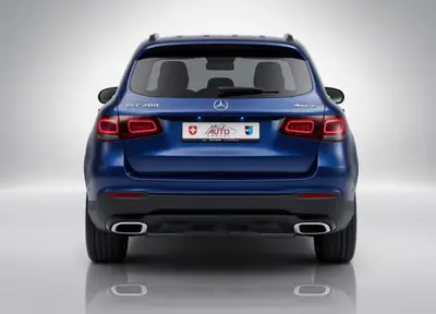 Mercedes-Benz GLC 200 4Matic — SUV hybride mild 2020, très bas kilométrage — Innenraum