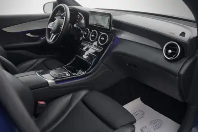Mercedes-Benz GLC 200 4Matic — SUV hybride mild 2020, très bas kilométrage — Miniatur 11