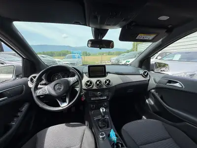Mercedes-Benz B 180 BlueEfficiency — Monospace complet, 48'000 km, garantie 12 mois — arrière