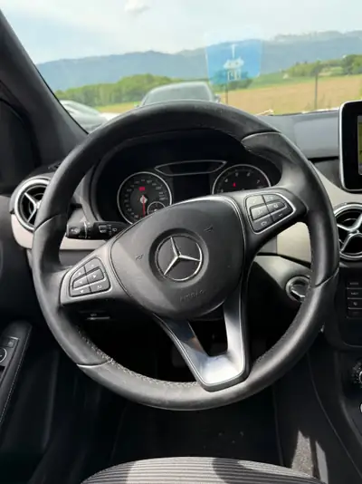 Mercedes-Benz B 180 BlueEfficiency — Monospace complet, 48'000 km, garantie 12 mois — Miniature 10