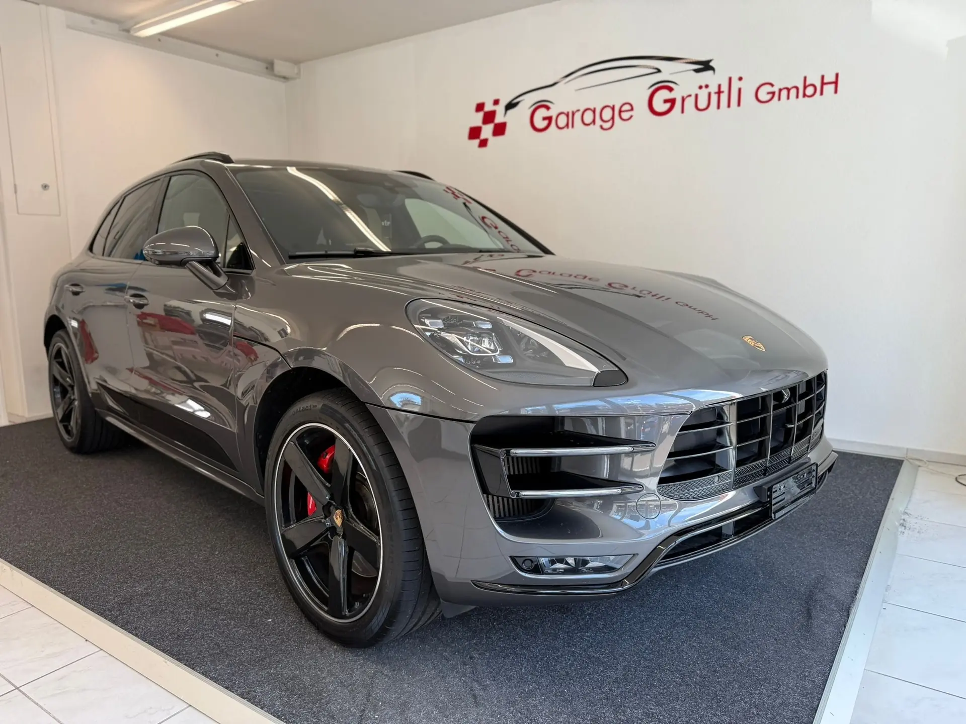 Porsche Macan 2017 occasion Wengen — 1
