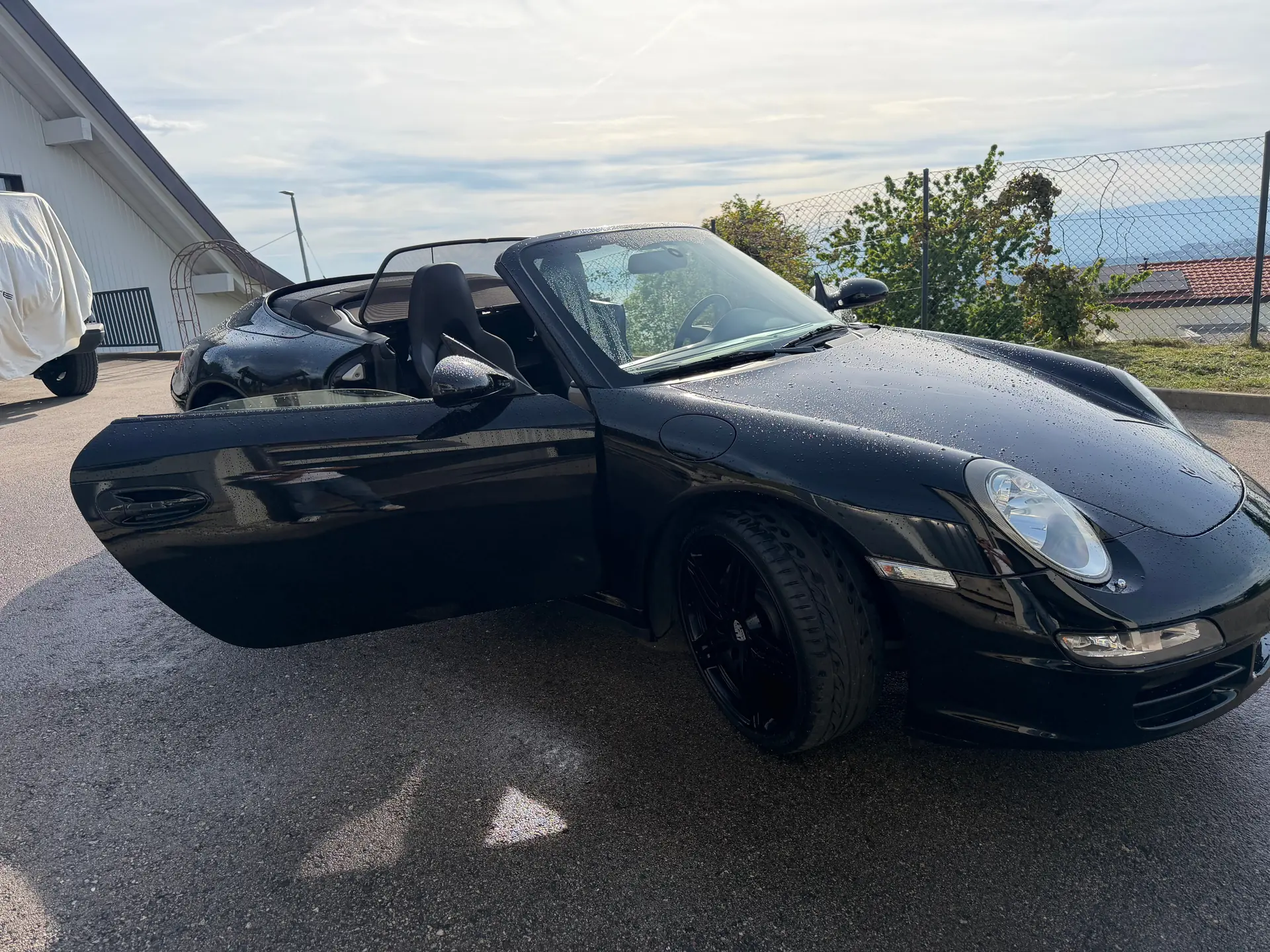 Porsche 911 3.6 Carrera 4 Cabriolet — Roadster sportif mythique, 102'000 km