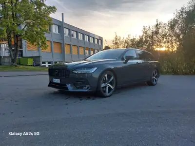 Volvo V90 D5 R-Design AWD — Break premium diesel 235 ch, entretien à jour — detail