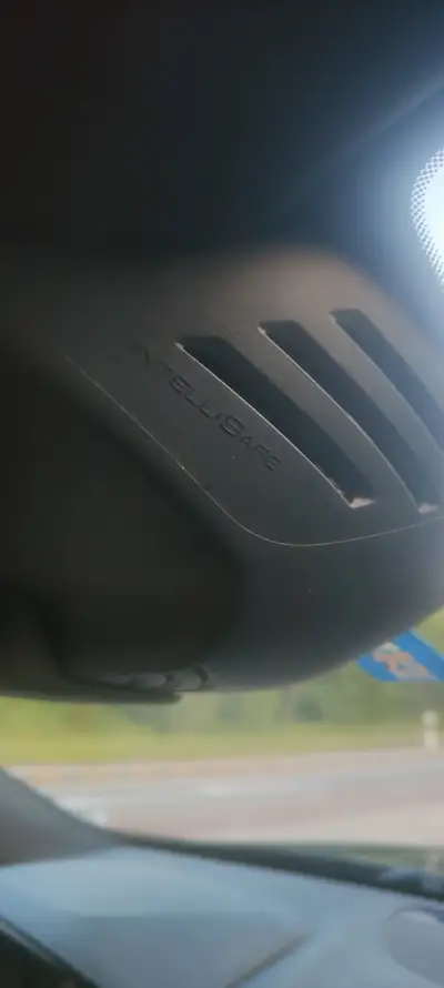 Volvo V90 D5 R-Design AWD — Break premium diesel 235 ch, entretien à jour — Thumbnail 17