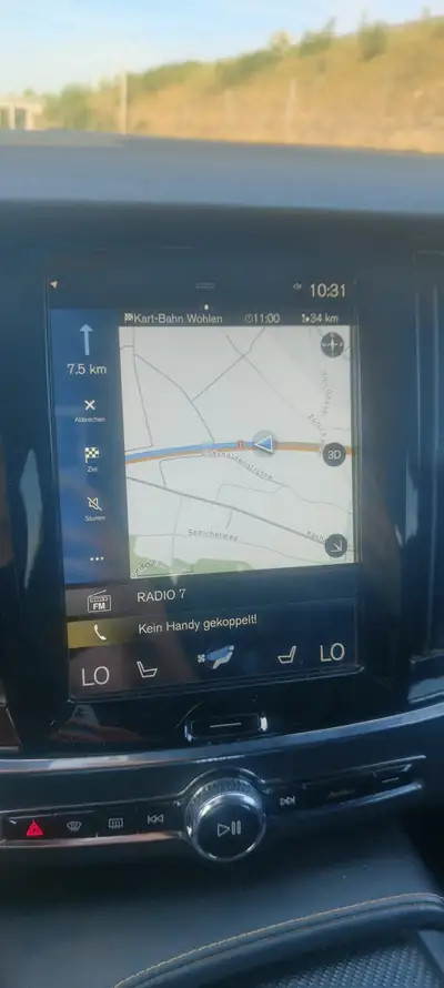 Volvo V90 D5 R-Design AWD — Break premium diesel 235 ch, entretien à jour — Thumbnail 19