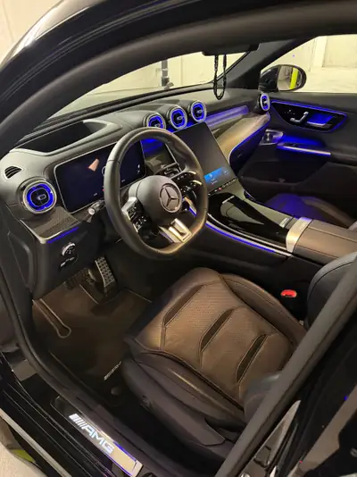 Mercedes-Benz GLC 43 AMG — Performance hybride et luxe sport, 17'000 km seulement — tableau de bord