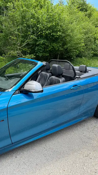 BMW M240i Cabrio Long Beach Blue — Cabriolet sportif 340 ch, très peu roulé — Innenraum