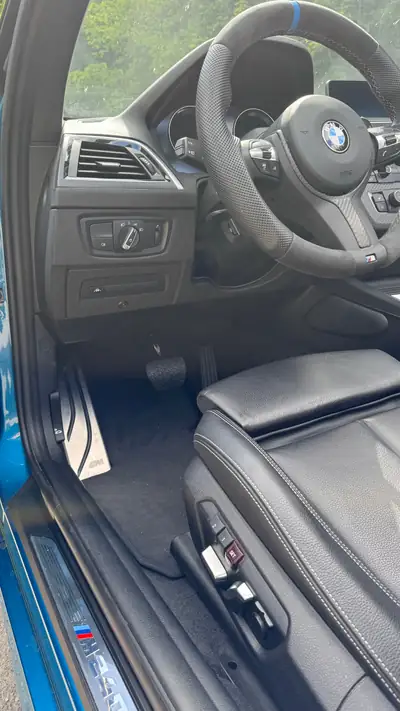 BMW M240i Cabrio Long Beach Blue — Cabriolet sportif 340 ch, très peu roulé — Miniatur 9