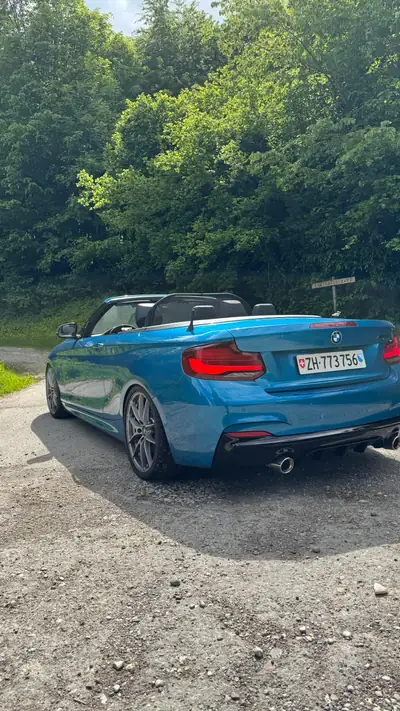 BMW M240i Cabrio Long Beach Blue — Cabriolet sportif 340 ch, très peu roulé — Miniatur 7