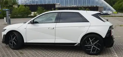 Hyundai Ioniq 5 N-Line — Électrique haute performance, recharge ultra-rapide 18 min — Innenraum