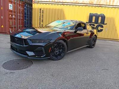 Ford Mustang GT Premium 2024 — Coupé muscle américain 488 ch, Performance maximale — vue extérieure