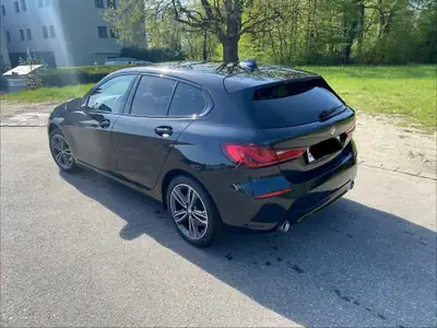 BMW 120d xDrive — Berline dynamique diesel, 78 000 km, traction intégrale — side view