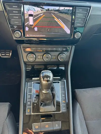 Skoda Superb 2.0 TSI 280 4x4 — Break performant ABT tuning, sans accident — Miniature 12