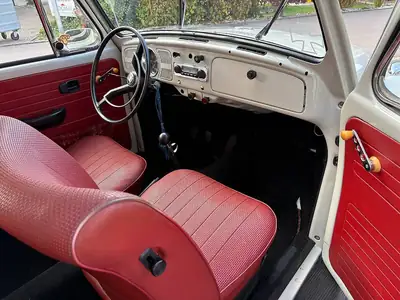 VW Käfer 11-1300 de 1968 — Légende automobile vintage, moteur fiable et historique préservé — Seitenansicht