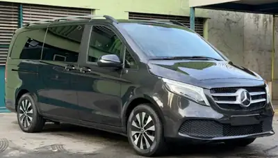 Mercedes-Benz V 250 — Monospace 7 places diesel, 109'000 km, sans sinistre — fianco