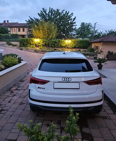 Audi RS Q3 2.5 TFSI Quattro — 400 ch, équipement RS complet, 22 000 km seulement — tableau de bord