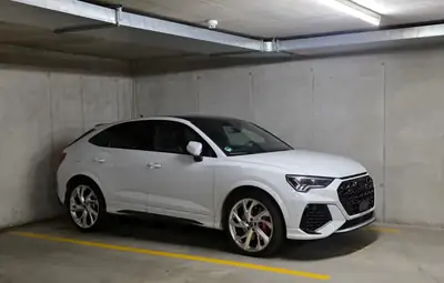 Audi RS Q3 2.5 TFSI Quattro — 400 ch, équipement RS complet, 22 000 km seulement — Miniature 9