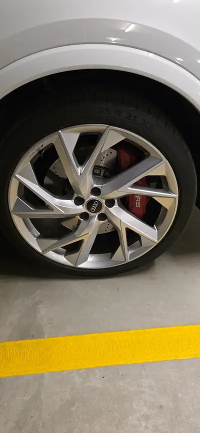 Audi RS Q3 2.5 TFSI Quattro — 400 ch, équipement RS complet, 22 000 km seulement — Miniature 10