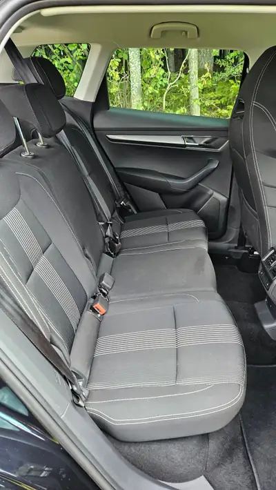 Skoda Karoq 2.0 TDI 190 4x4 — SUV robuste, transmission DSG, 76'000 km — Miniatur 10