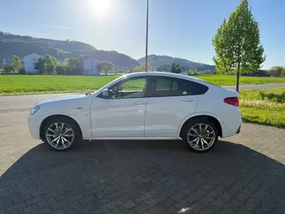 BMW X4 M 40i — SUV coupé sportif, 360 ch et équipement premium complet — intérieur