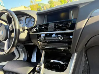 BMW X4 M 40i — SUV coupé sportif, 360 ch et équipement premium complet — Miniature 15
