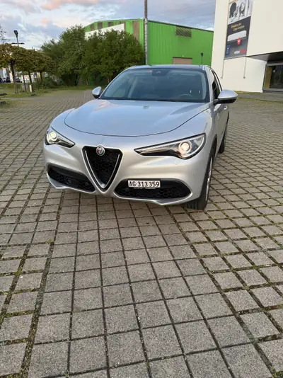 Alfa Romeo Stelvio 2.0 Q4 280 — SUV sportif all-terrain, 137'000 km, sans sinistre — Detail