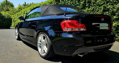 BMW 120i Cabriolet 2009 — Décapotable sportive, 170 ch et faible kilométrage — cruscotto