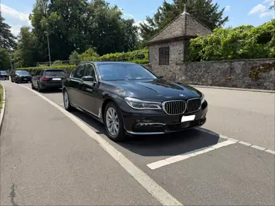 BMW 730Ld xDrive — Berline de prestige diesel, entretien BMW impeccable — exterior view